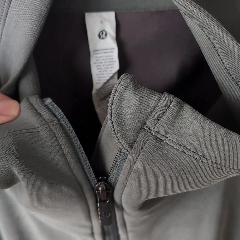 NWOT Lululemon Softstreme Cinch-Waist Jacket Smoked Spruce SKSR 6 8